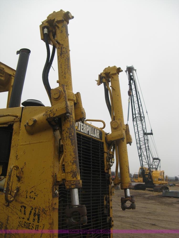 image for item J2993 1990 Caterpillar D7H dozer