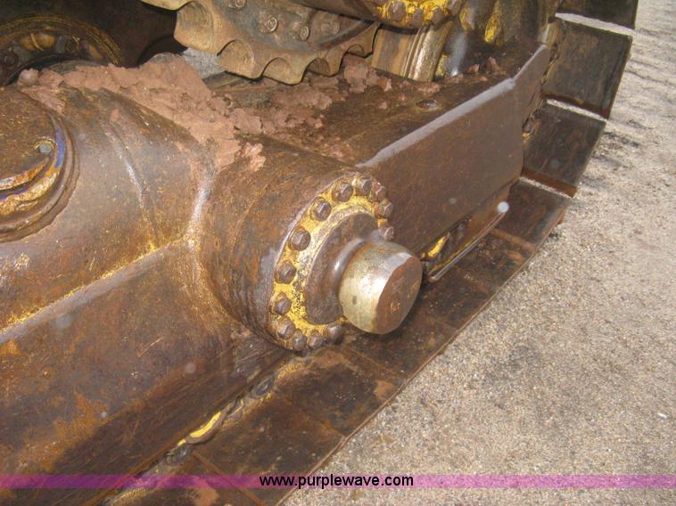 image for item J2993 1990 Caterpillar D7H dozer