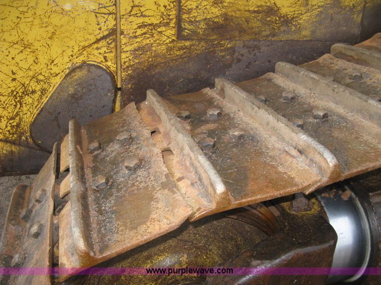 image for item J2993 1990 Caterpillar D7H dozer