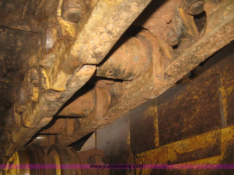 image for item J2993 1990 Caterpillar D7H dozer