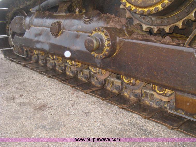 image for item J2993 1990 Caterpillar D7H dozer