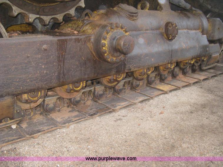 image for item J2993 1990 Caterpillar D7H dozer