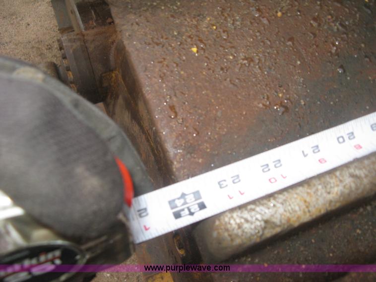 image for item J2993 1990 Caterpillar D7H dozer