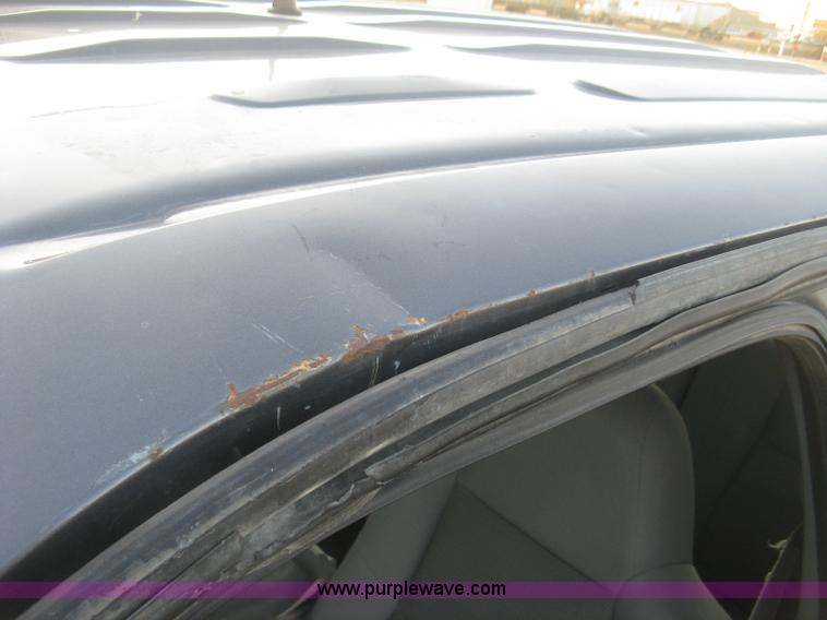 image for item J2996 2006 Ford F350 Super Duty XLT Crew Cab pickup truck