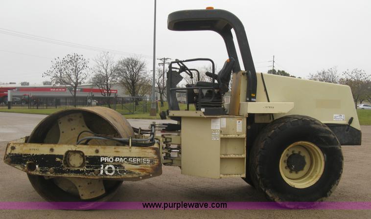 image for item J2997 Ingersoll Rand SD100D Pro Pac compactor