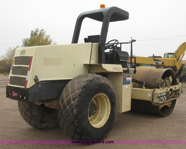 image for item J2997 Ingersoll Rand SD100D Pro Pac compactor