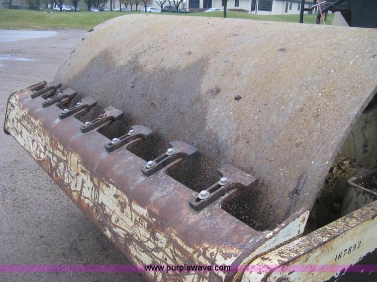 image for item J2997 Ingersoll Rand SD100D Pro Pac compactor