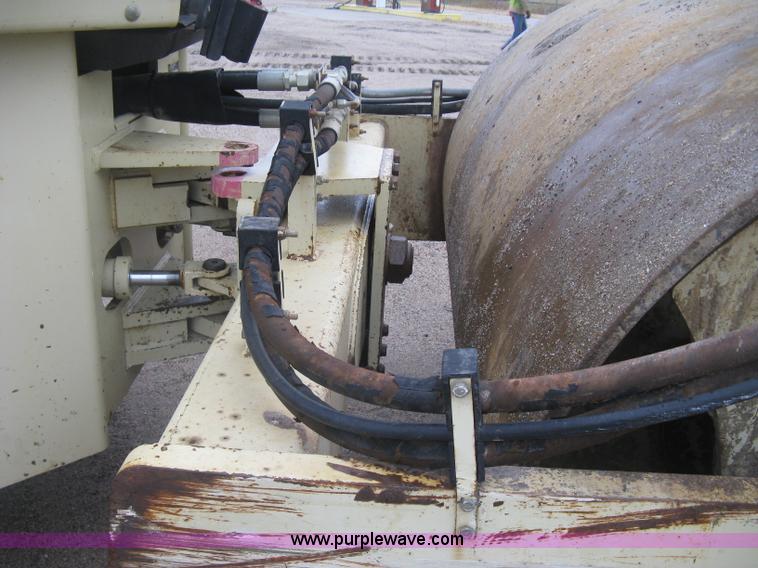 image for item J2997 Ingersoll Rand SD100D Pro Pac compactor