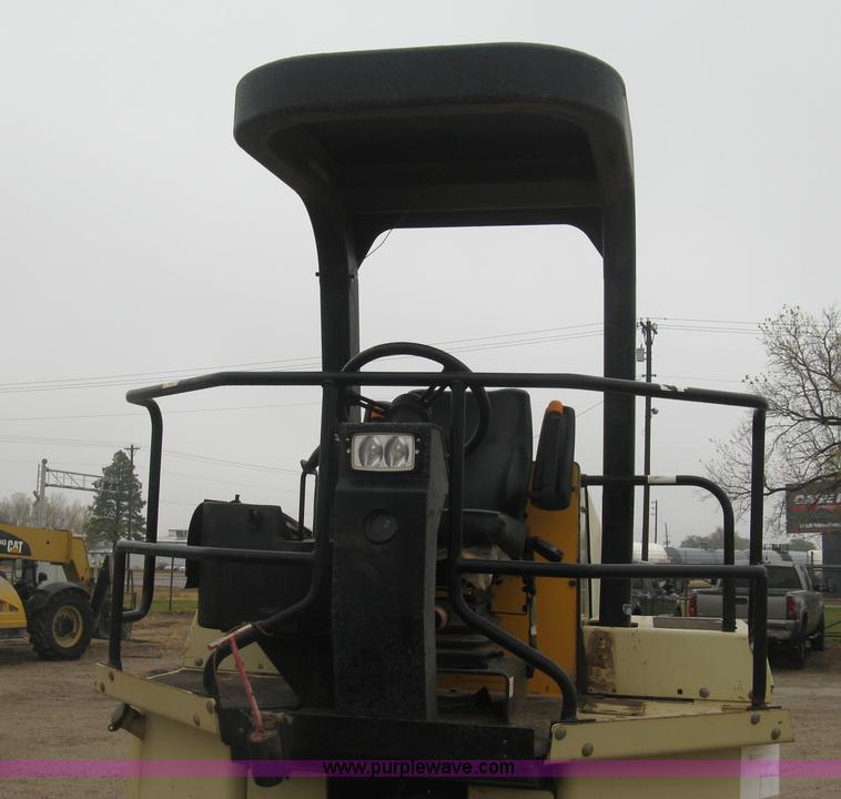 image for item J2997 Ingersoll Rand SD100D Pro Pac compactor