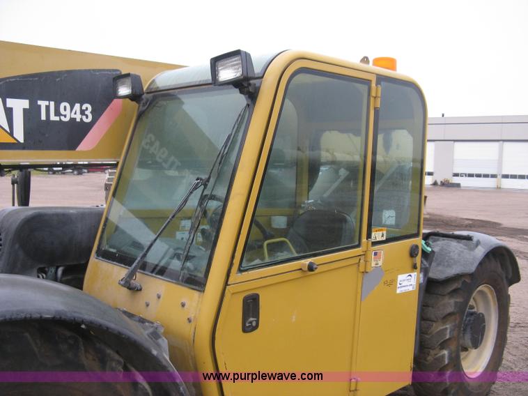 image for item J2998 Caterpillar TL943 telehandler