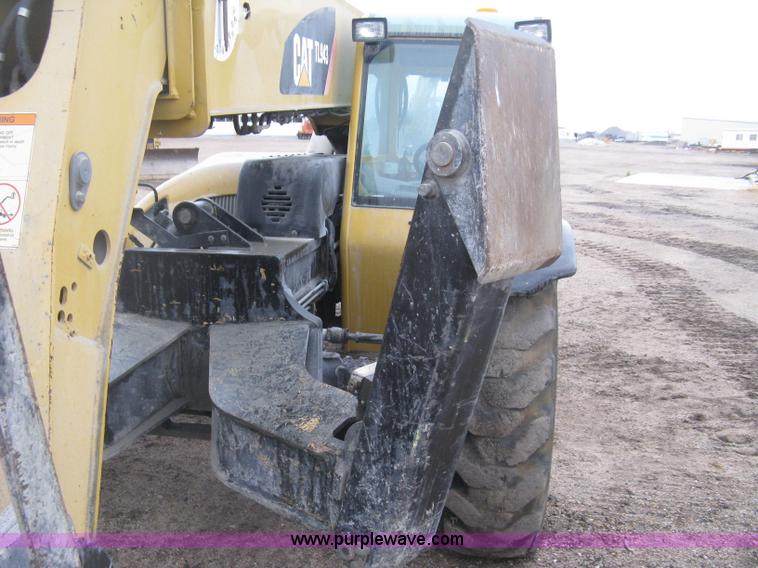 image for item J2998 Caterpillar TL943 telehandler
