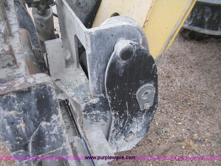 image for item J2998 Caterpillar TL943 telehandler