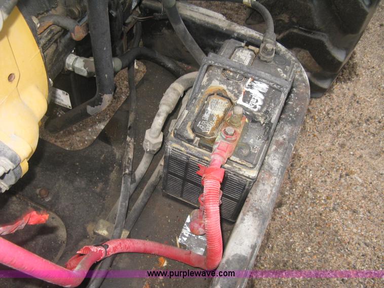 image for item J2998 Caterpillar TL943 telehandler