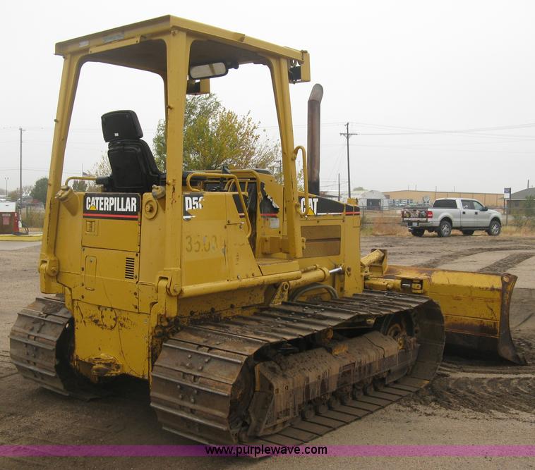 image for item J2999 1998 Caterpillar D5C LGP Series III dozer