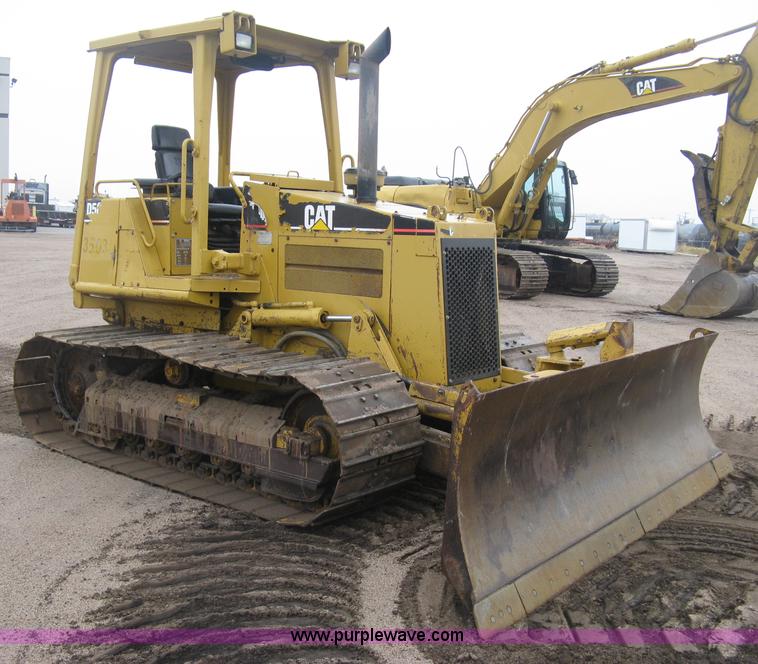 image for item J2999 1998 Caterpillar D5C LGP Series III dozer