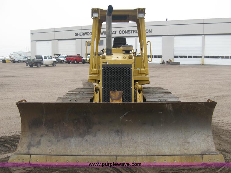 image for item J2999 1998 Caterpillar D5C LGP Series III dozer