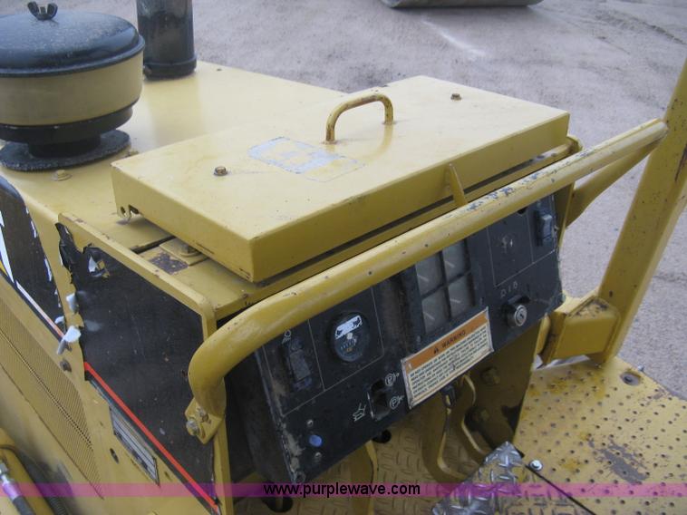 image for item J2999 1998 Caterpillar D5C LGP Series III dozer