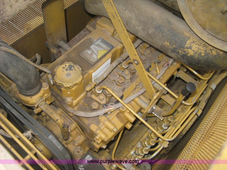 image for item J2999 1998 Caterpillar D5C LGP Series III dozer