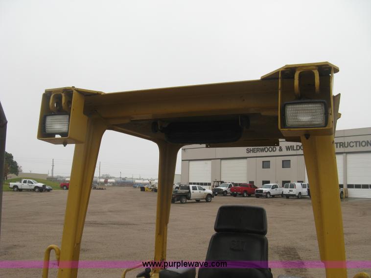 image for item J2999 1998 Caterpillar D5C LGP Series III dozer