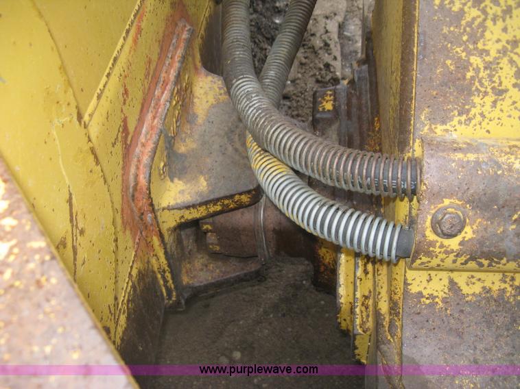 image for item J2999 1998 Caterpillar D5C LGP Series III dozer