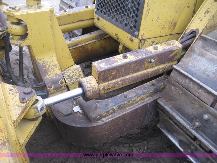 image for item J2999 1998 Caterpillar D5C LGP Series III dozer