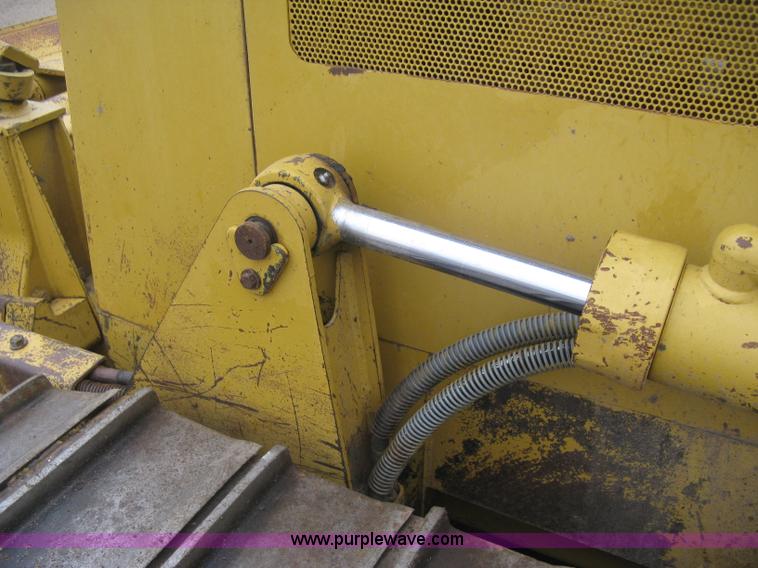image for item J2999 1998 Caterpillar D5C LGP Series III dozer