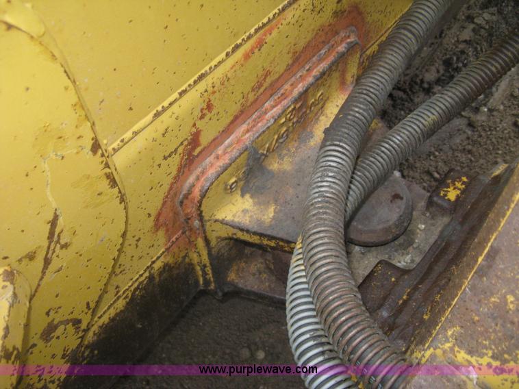 image for item J2999 1998 Caterpillar D5C LGP Series III dozer