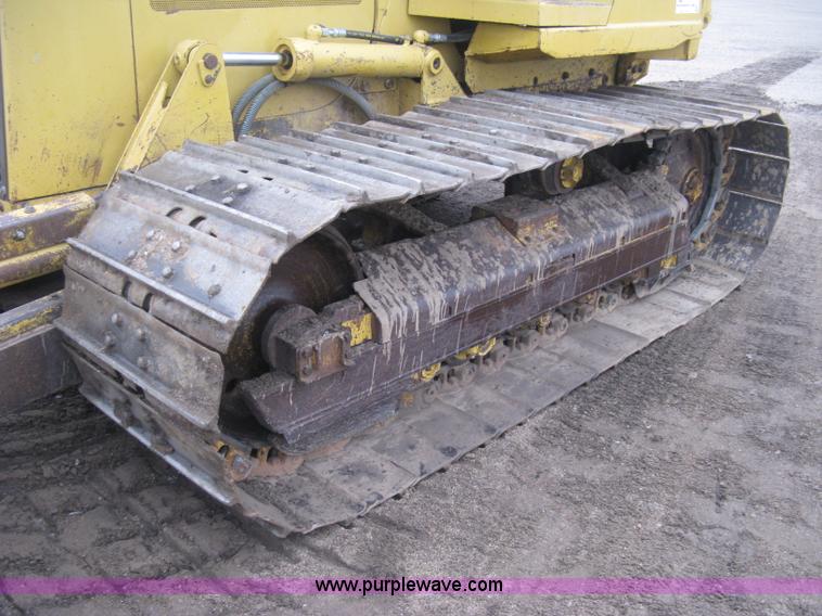 image for item J2999 1998 Caterpillar D5C LGP Series III dozer