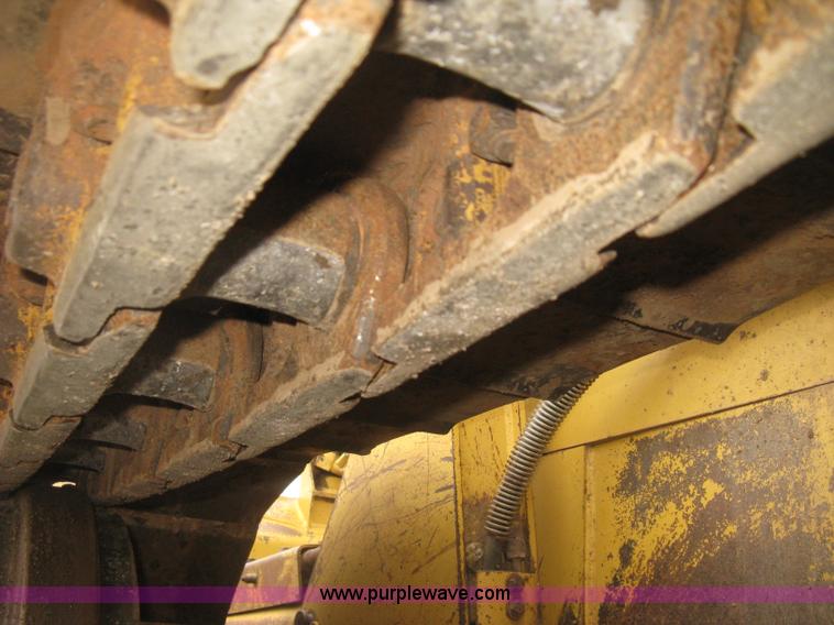 image for item J2999 1998 Caterpillar D5C LGP Series III dozer