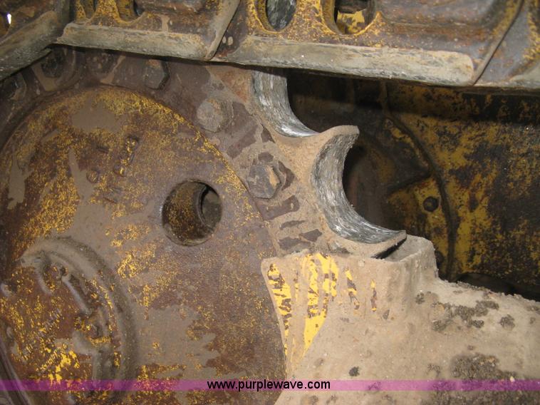 image for item J2999 1998 Caterpillar D5C LGP Series III dozer