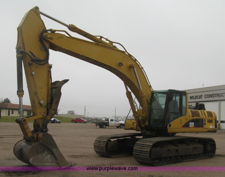 image for item J3000 2003 Caterrpillar 330CL excavator