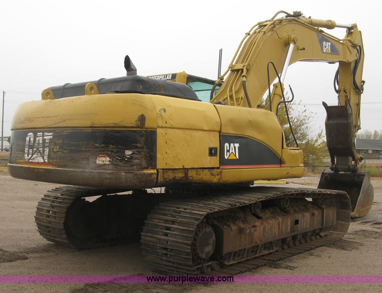 image for item J3000 2003 Caterrpillar 330CL excavator