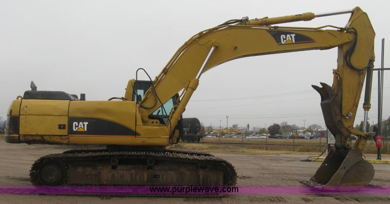 image for item J3000 2003 Caterrpillar 330CL excavator