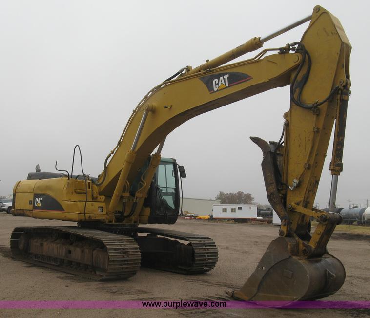 image for item J3000 2003 Caterrpillar 330CL excavator