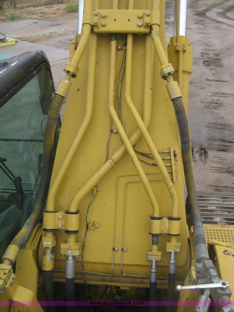 image for item J3000 2003 Caterrpillar 330CL excavator