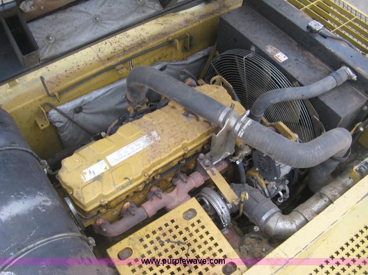 image for item J3000 2003 Caterrpillar 330CL excavator