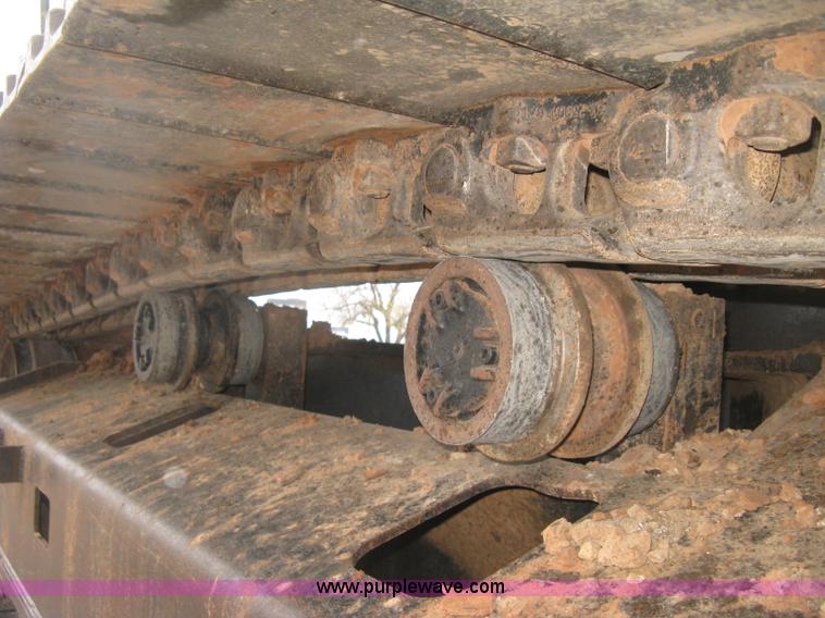 image for item J3000 2003 Caterrpillar 330CL excavator