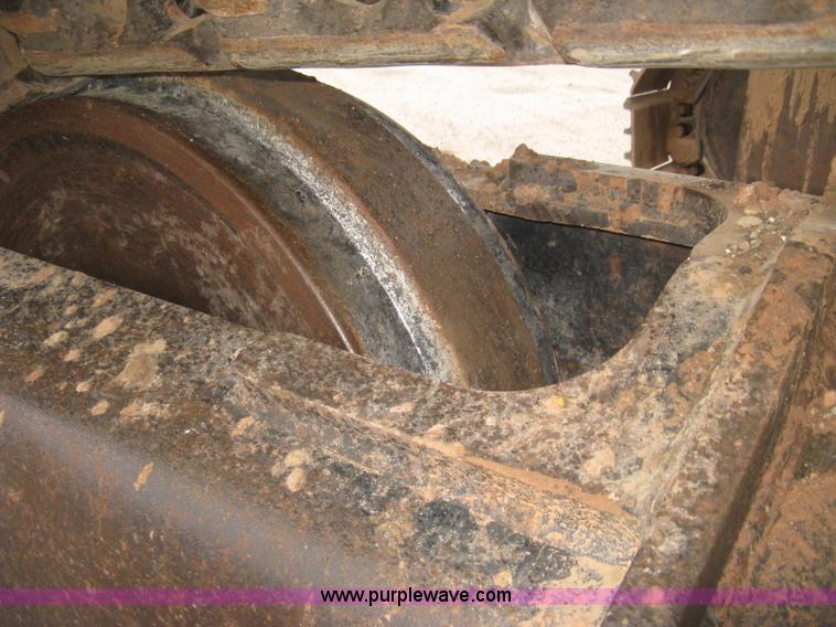 image for item J3000 2003 Caterrpillar 330CL excavator