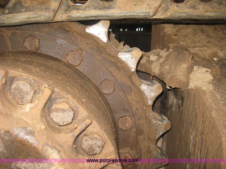 image for item J3000 2003 Caterrpillar 330CL excavator