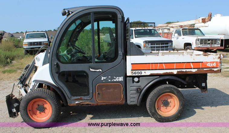 image for item J3546 2003 Bobcat Toolcat 5600 utility work machine