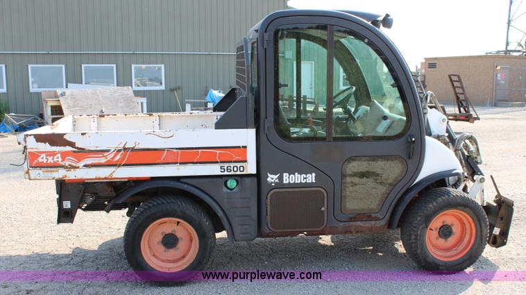 image for item J3546 2003 Bobcat Toolcat 5600 utility work machine