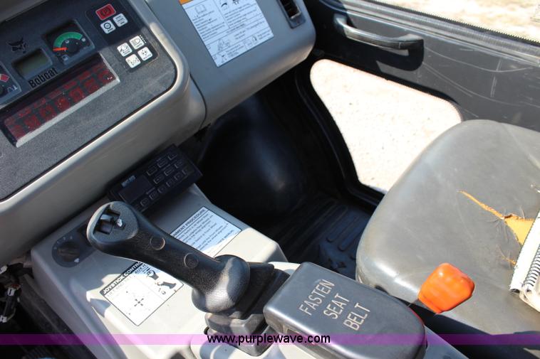 image for item J3546 2003 Bobcat Toolcat 5600 utility work machine