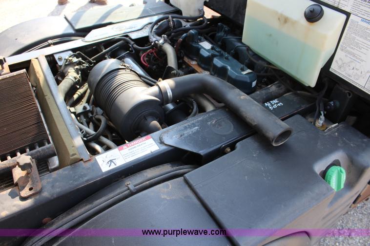 image for item J3546 2003 Bobcat Toolcat 5600 utility work machine