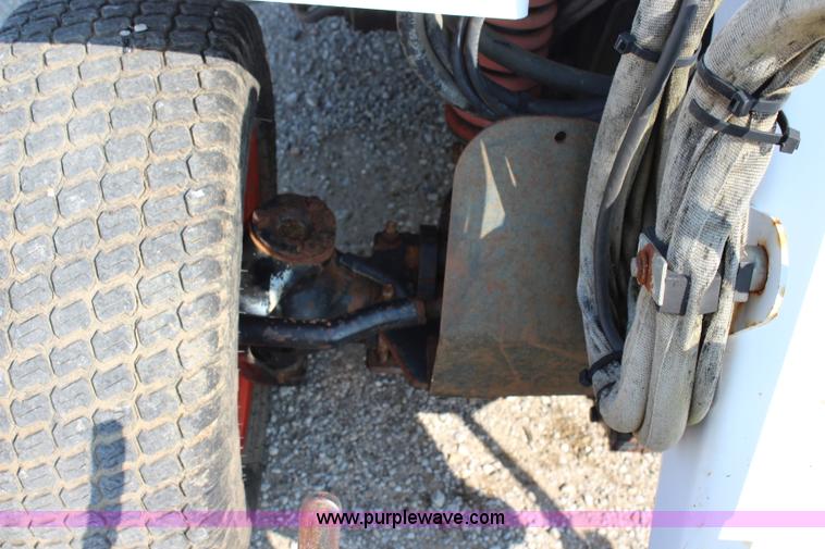 image for item J3546 2003 Bobcat Toolcat 5600 utility work machine