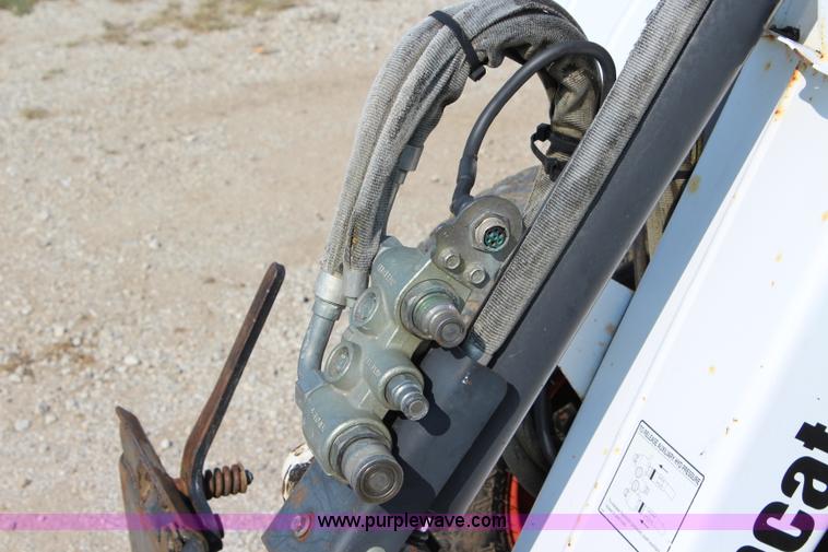 image for item J3546 2003 Bobcat Toolcat 5600 utility work machine