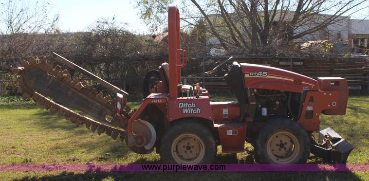 image for item J4256 2012 Ditch Witch RT45 trencher