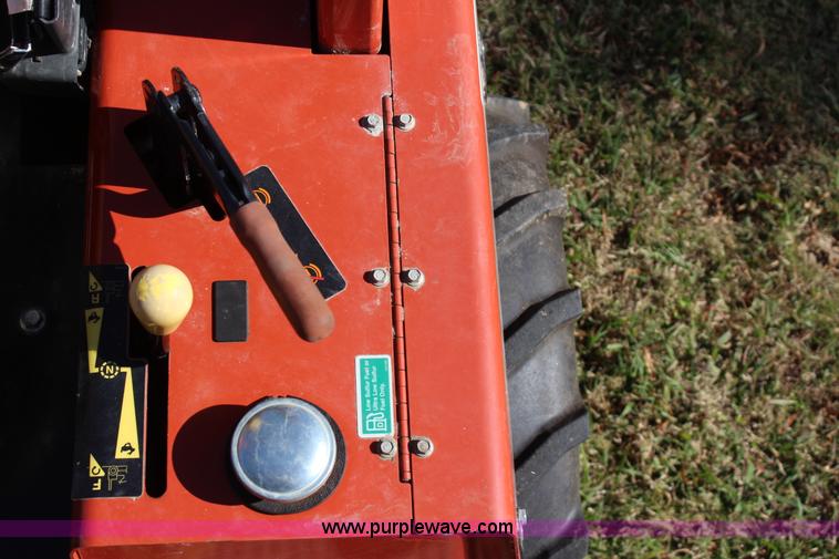 image for item J4256 2012 Ditch Witch RT45 trencher