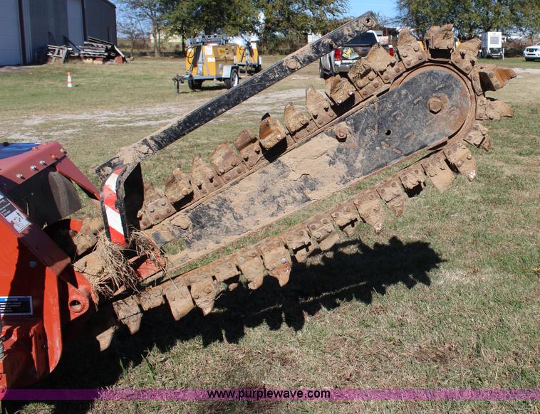 image for item J4256 2012 Ditch Witch RT45 trencher