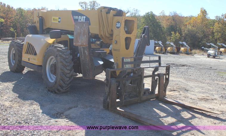 image for item J4262 2008 Caterpillar TL1055 telehandler