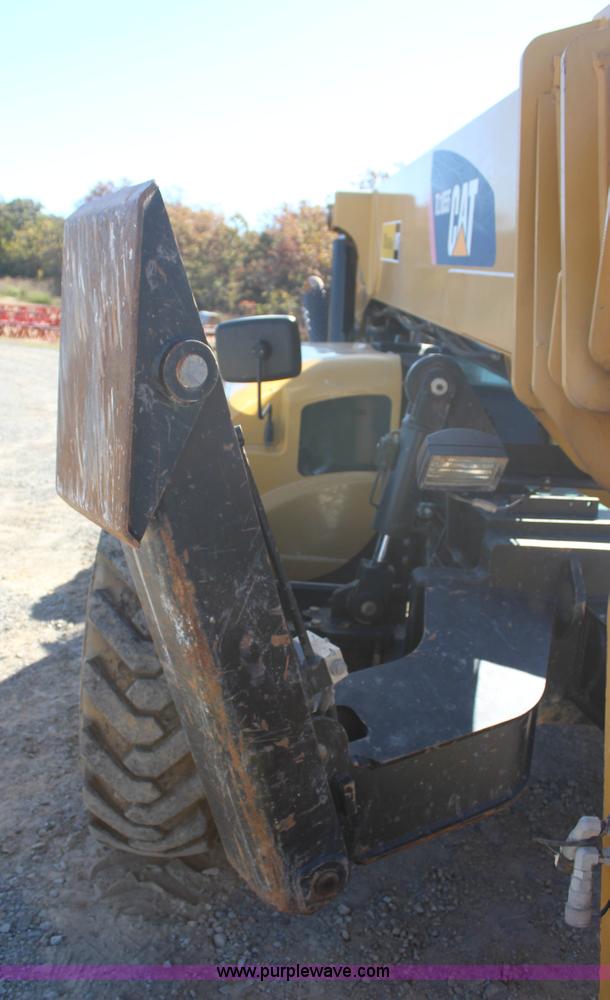 image for item J4262 2008 Caterpillar TL1055 telehandler